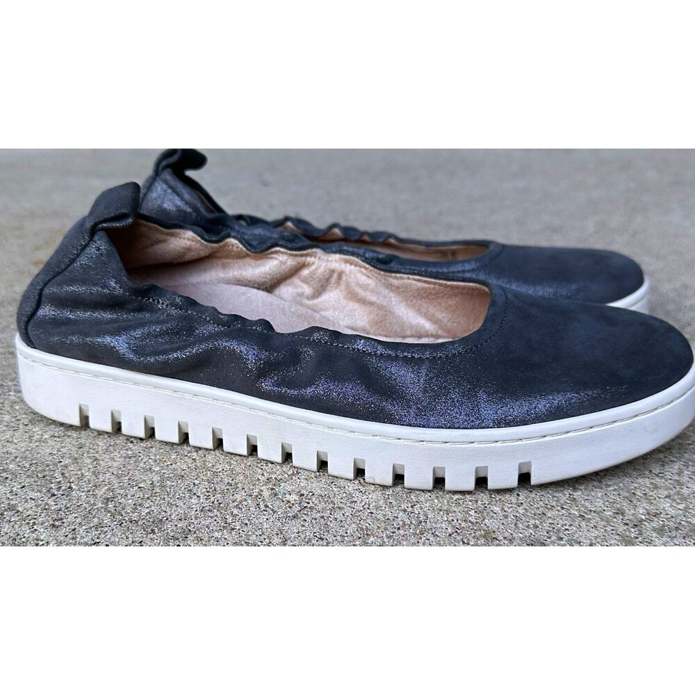 Vionic Uptown Ballet Flats Women’s 9.5 Metallic Gray Leather Sneaker soles